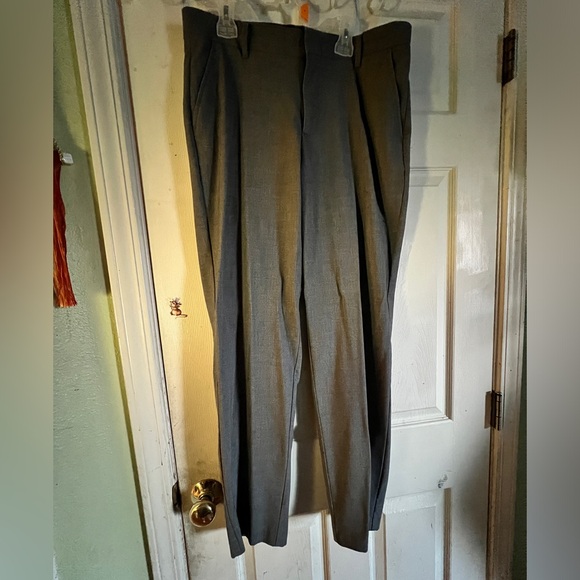 Light grey Van Huesen boys suit two piece - Picture 6 of 12